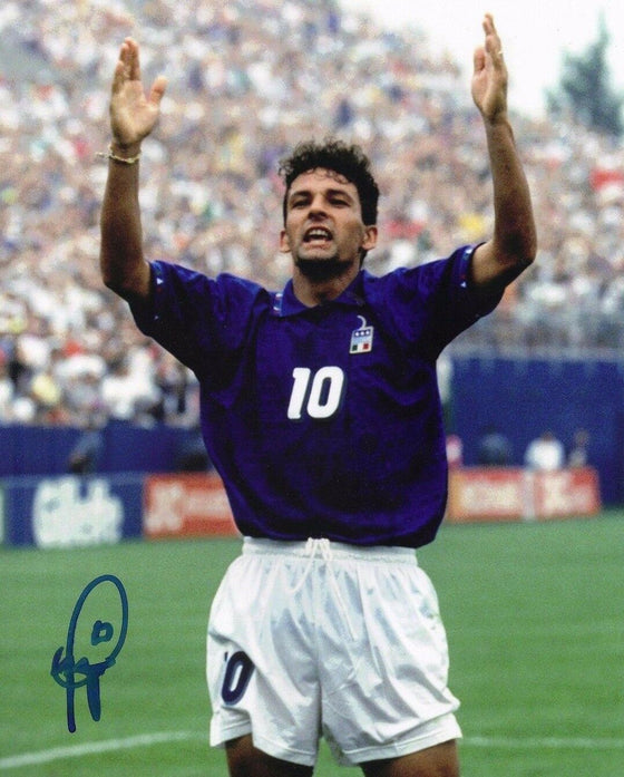 Roberto Baggio Signed 10X8 ITALIA 94 Genuine Signature AFTAL COA (1195)