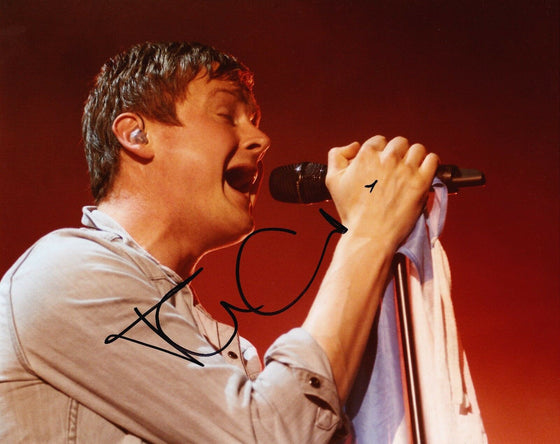 Tom Chaplin SIGNED 10X8 Photo KEANE Genuine Signature AFTAL COA (A5)