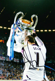  Petr Cech Signed 12X8 Chelsea F.C. Photo AFTAL COA (9017)