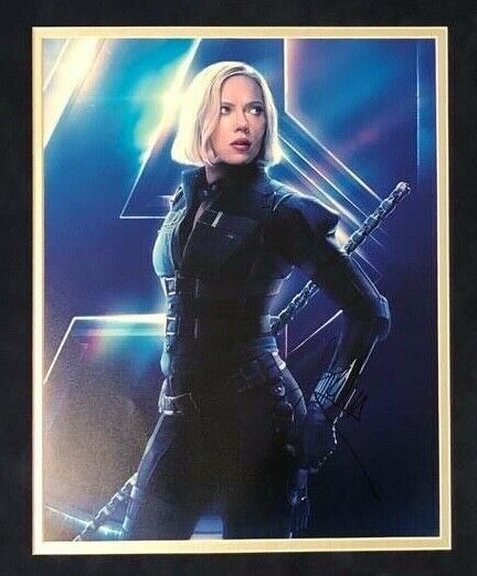 SCARLETT JOHANSSON SIGNED 11X14 FRAMED PHOTO BLACK WIDOW AVENGERS A28103 LOA COA