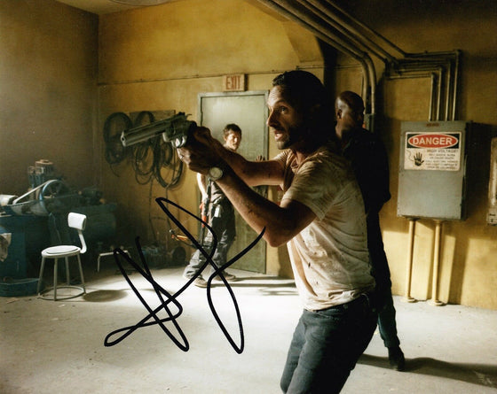 Andrew Lincoln Signed 10X8 Photo Walking Dead GENUINE SIGNATURE AFTAL COA (7407)